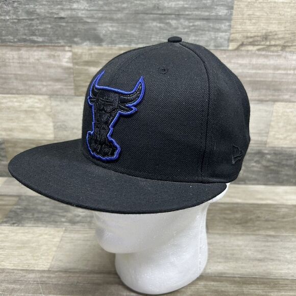 New Era Chicago Bulls SnapBack Hat Black Purple Hardwood Classics NBA - Picture 1 of 8